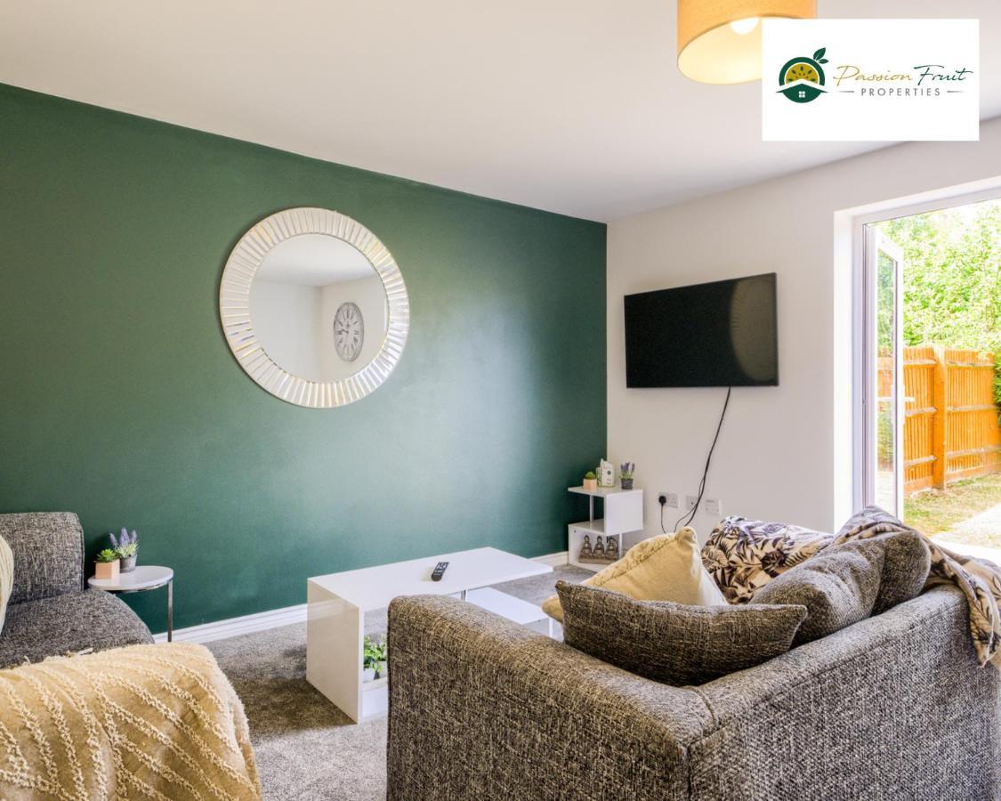 Apartment Passionfruit Properties: Cozy 3-bedroom With Wi-fi And Garden Coventry