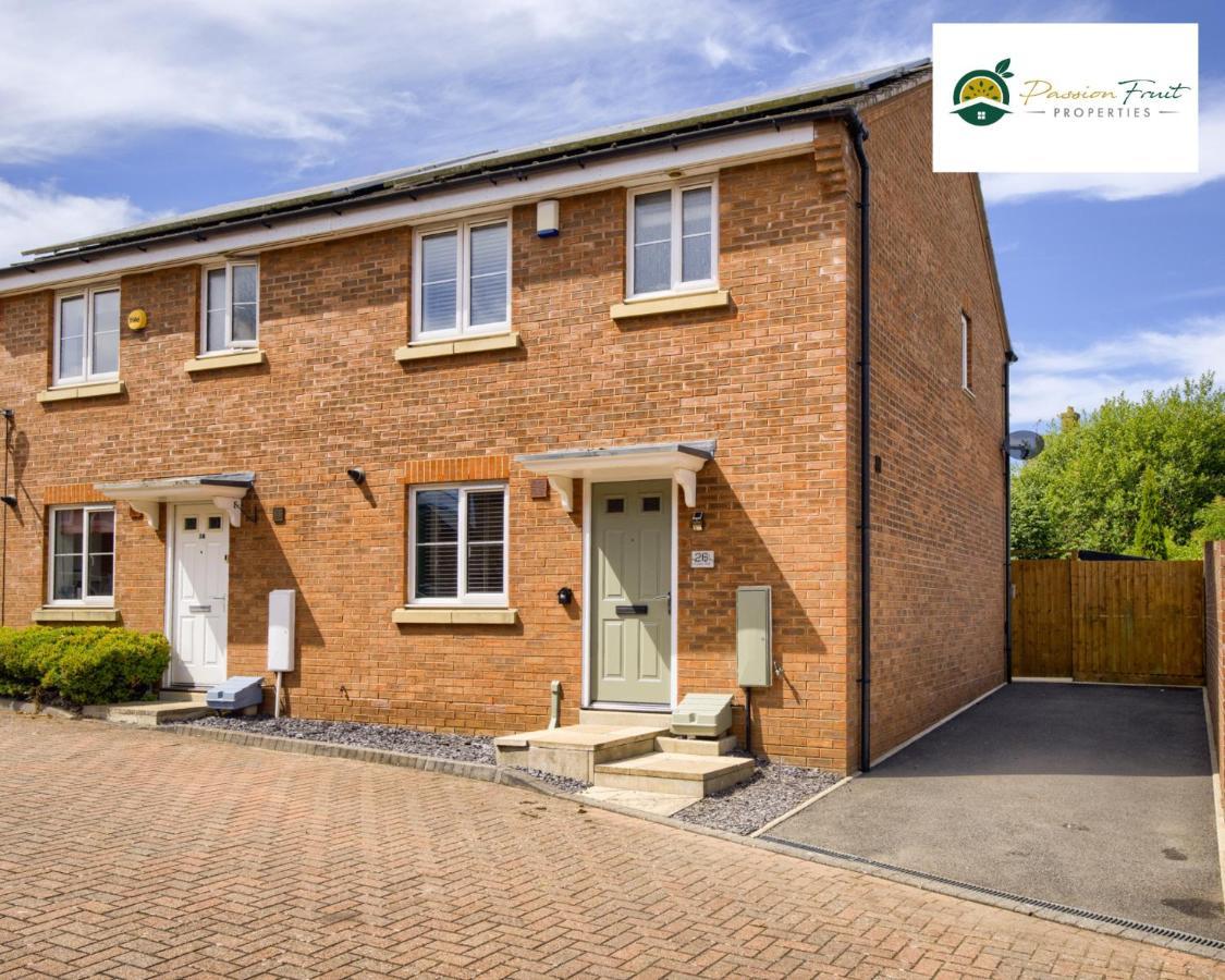 Passionfruit Properties: Cozy 3-bedroom With Wi-fi And Garden Coventry